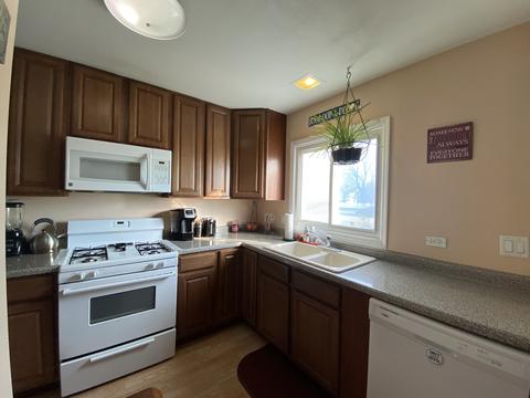 154 S Hale Ave, Bartlett, IL 60103 photo 4