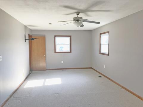 324 S Main St, Walnut, IL 61376 photo 13