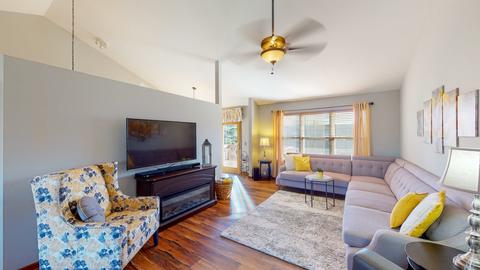 1149 Spring Creek Rd, Elgin, IL 60120 photo 7