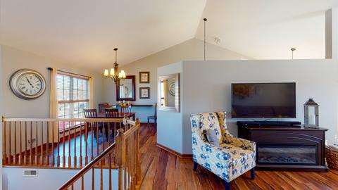 1149 Spring Creek Rd, Elgin, IL 60120 photo 4