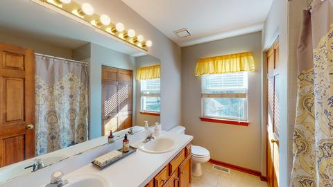 1149 Spring Creek Rd, Elgin, IL 60120 photo 18
