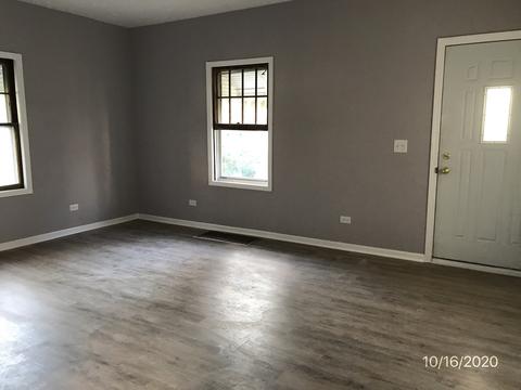 551 Bird Ln, Elgin, IL 60123 photo 9