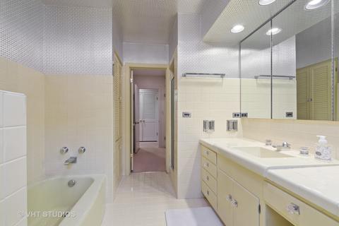 1122 Mohawk Rd, Wilmette, IL 60091 photo 12