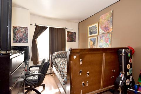 225 Gregory St #9, Aurora, IL 60504 photo 9