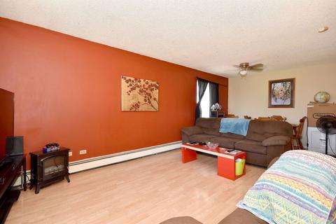 225 Gregory St #9, Aurora, IL 60504 photo 5