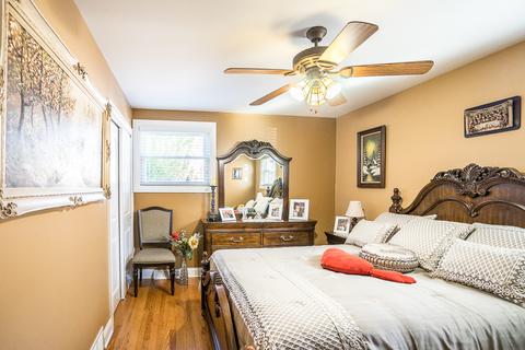4107 Ruby St, Schiller Park, IL 60176 photo 10