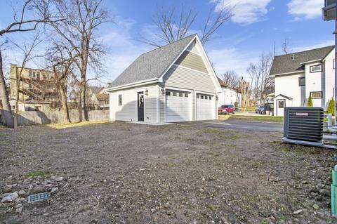 272 N Spring St, Elgin, IL 60120 photo 20
