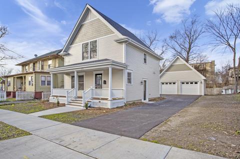 272 N Spring St, Elgin, IL 60120 photo 1