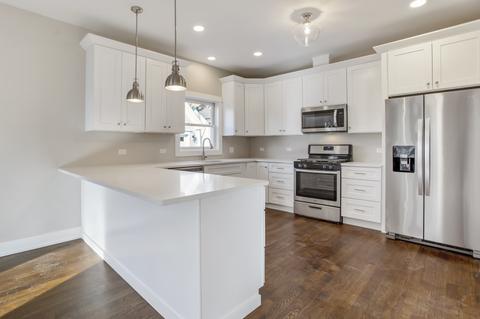 272 N Spring St, Elgin, IL 60120 photo 7