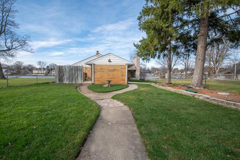 1417 N River Rd, Mchenry, IL 60051 photo 5