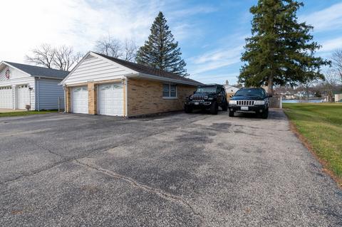1417 N River Rd, Mchenry, IL 60051 photo 3
