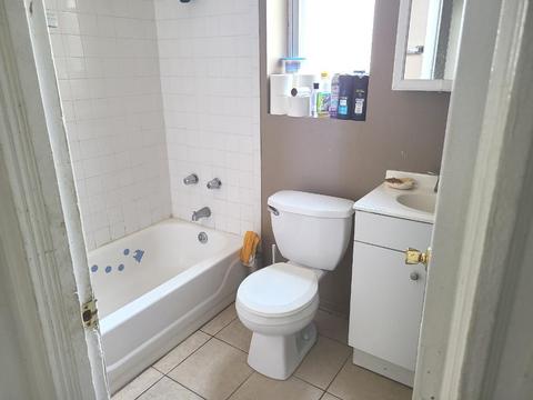 7439 S Champlain Ave, Chicago, IL 60619 photo 12