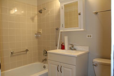 1450 Sandpebble Dr #218, Wheeling, IL 60090 photo 13