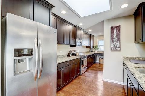 1614 E Illinois St, Wheaton, IL 60187 photo 8