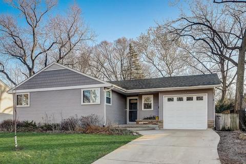 1614 E Illinois St, Wheaton, IL 60187 photo 1