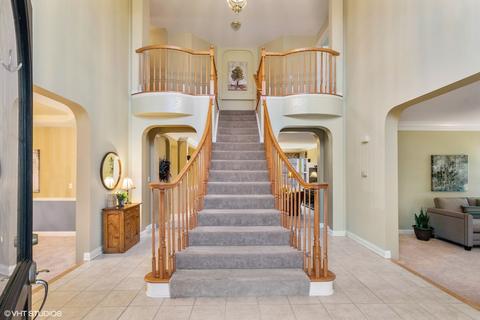 223 Bridle Path Ct, Fox River Grove, IL 60021 photo 2