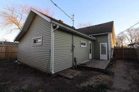 613 E Macon St, Clinton, IL 61727 photo 19