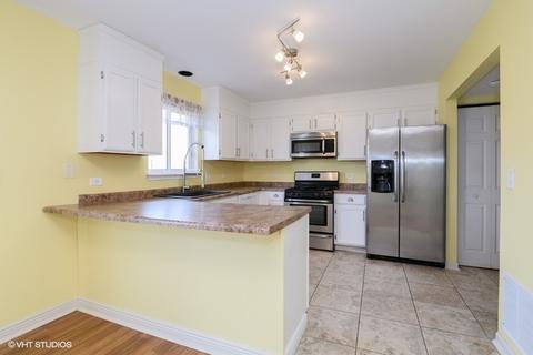 1864 Independence Ct, Gurnee, IL 60031 photo 6