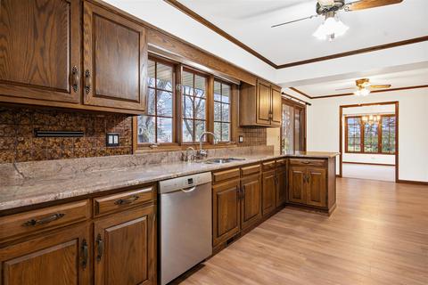 1396 Tyler Ln, Elgin, IL 60123 photo 14
