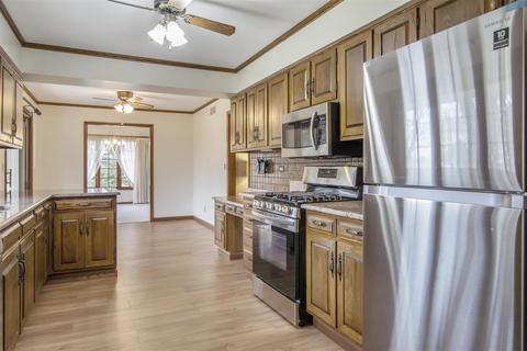 1396 Tyler Ln, Elgin, IL 60123 photo 15