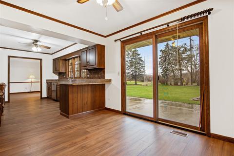 1396 Tyler Ln, Elgin, IL 60123 photo 10