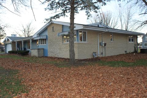 301 E 2nd St, Tampico, IL 61283 photo 2