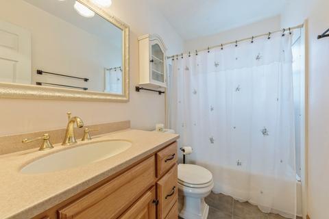 1065 John Dr, Hoffman Estates, IL 60169 photo 15