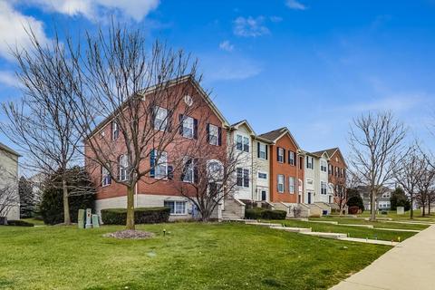 261 Comstock Dr, Elgin, IL 60124 photo 3