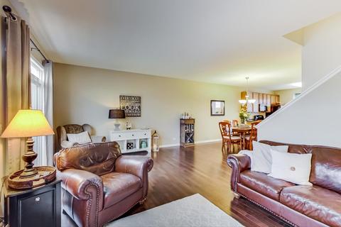 261 Comstock Dr, Elgin, IL 60124 photo 7