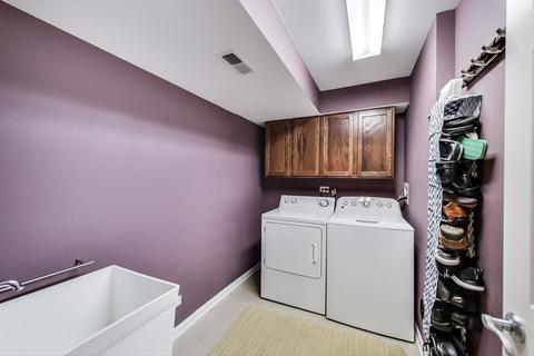 261 Comstock Dr, Elgin, IL 60124 photo 33
