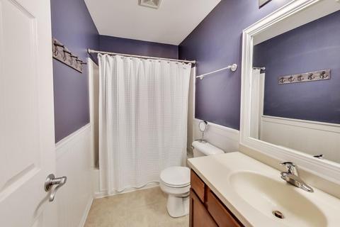 261 Comstock Dr, Elgin, IL 60124 photo 27