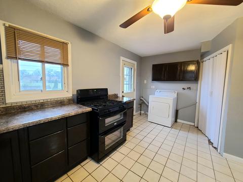 7752 Suburban Ln, Bridgeview, IL 60455 photo 13