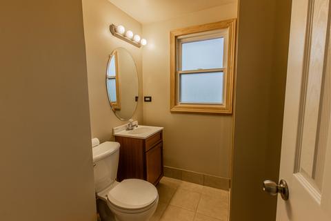 7752 Suburban Ln, Bridgeview, IL 60455 photo 28