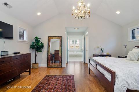 1908 W Barry Ave, Chicago, IL 60657 photo 14