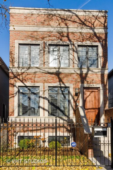 1908 W Barry Ave, Chicago, IL 60657 photo 1
