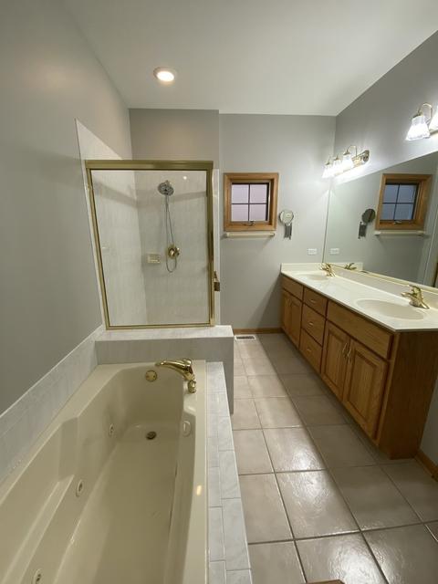 6418 Emerald Ct, Willowbrook, IL 60527 photo 22