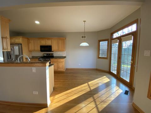 6418 Emerald Ct, Willowbrook, IL 60527 photo 13