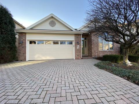 6418 Emerald Ct, Willowbrook, IL 60527 photo 1