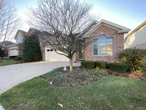6418 Emerald Ct, Willowbrook, IL 60527 photo 2