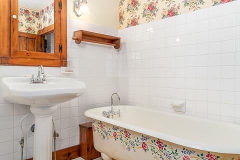 853 Cedar Ave, Elgin, IL 60120 photo 20