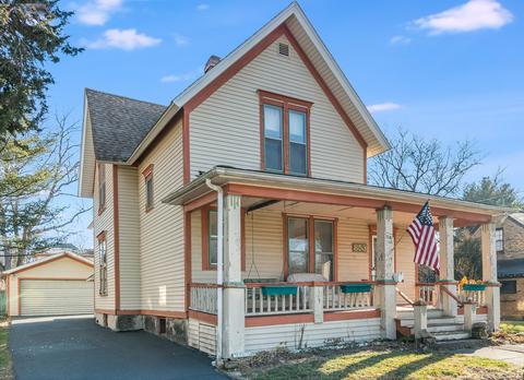 853 Cedar Ave, Elgin, IL 60120 photo 1