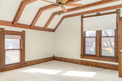 853 Cedar Ave, Elgin, IL 60120 photo 16
