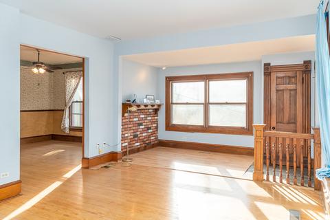 853 Cedar Ave, Elgin, IL 60120 photo 5