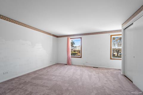 1949 Whitingham Ln, Hoffman Estates, IL 60169 photo 12