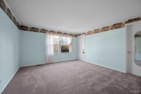 1949 Whitingham Ln, Hoffman Estates, IL 60169 photo 10