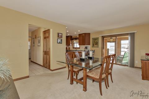808 S Riverside Dr, Mchenry, IL 60050 photo 6