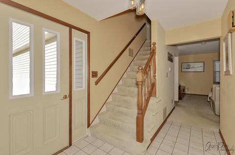 808 S Riverside Dr, Mchenry, IL 60050 photo 4