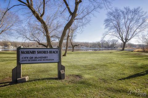 808 S Riverside Dr, Mchenry, IL 60050 photo 46