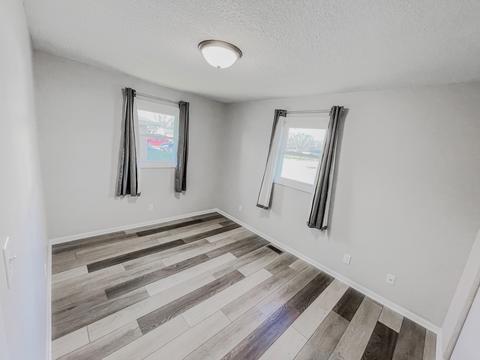 469 E 2nd St, Herscher, IL 60941 photo 9