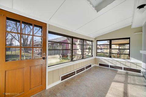 807 Congdon Ave, Elgin, IL 60120 photo 10